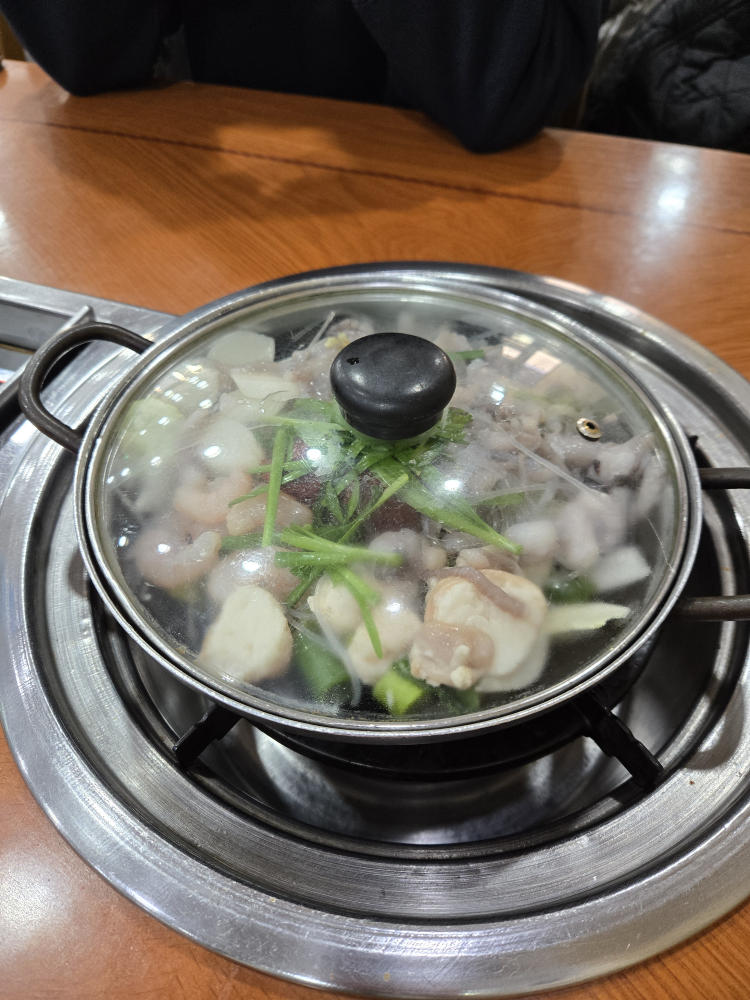 Cheonggiwa (청기와) 1