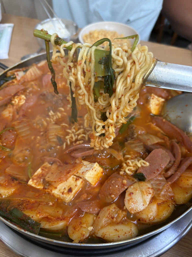Sinseobangbudaejjigae 4