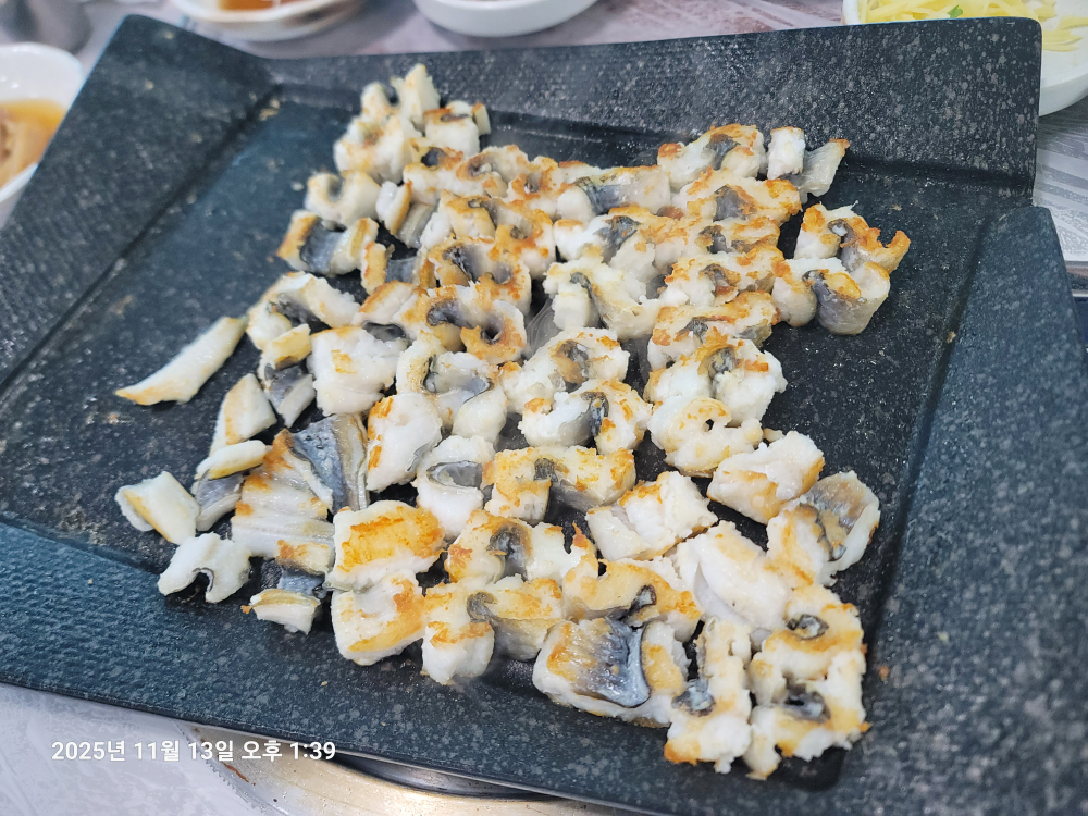 Mijogalmaegi (미조갈매기) 3