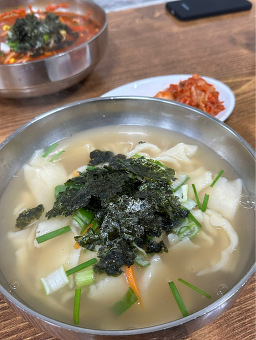 윤정이네홍두깨칼국수 2