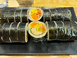 Cheongdamdongmanyeogimbap (청담동마녀김밥) 1