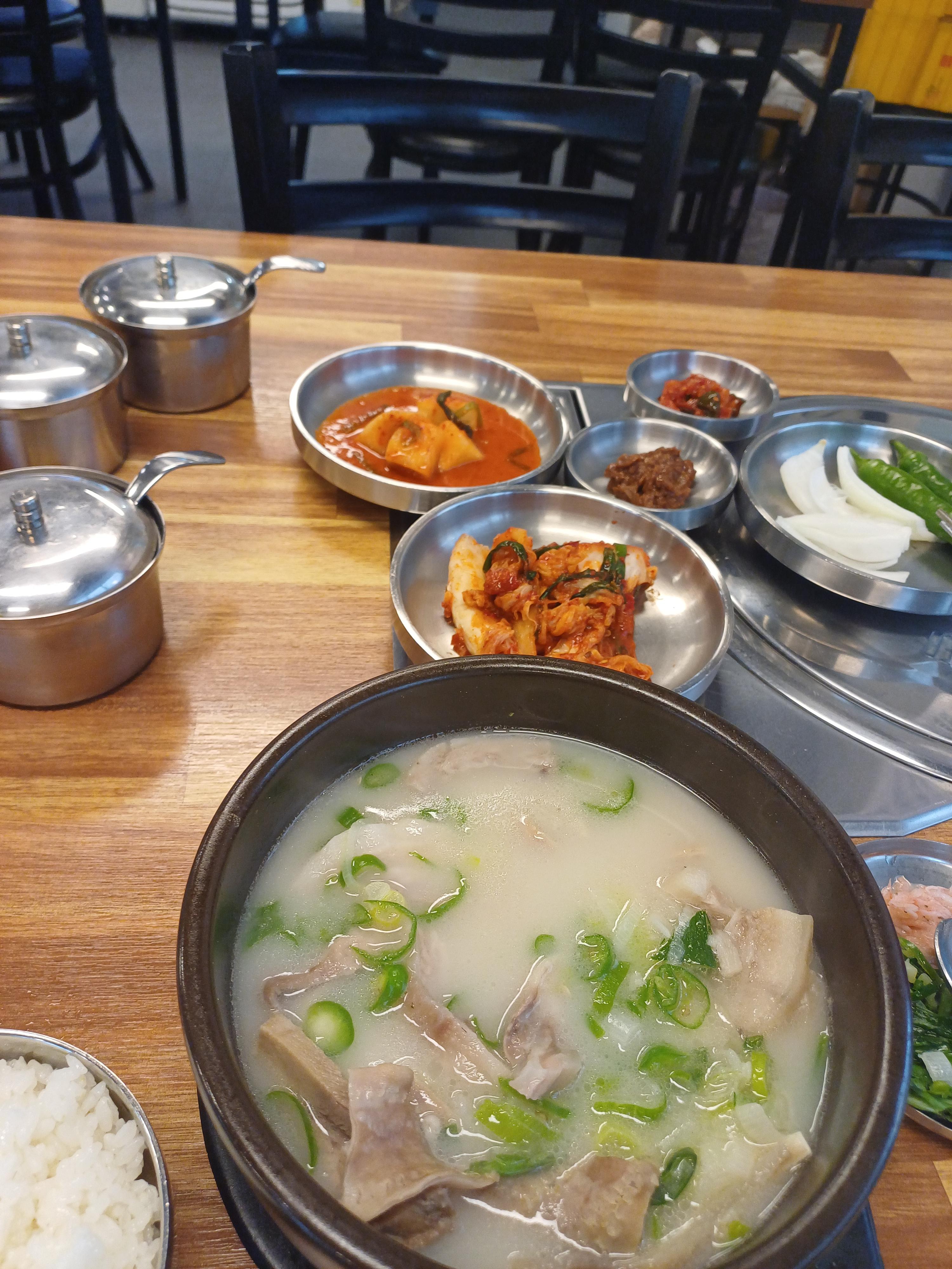 장터순대국 3