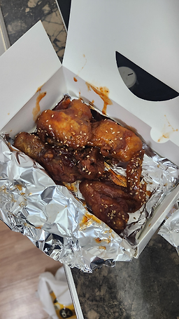 Himchanchikinpija (힘찬치킨피자) 1
