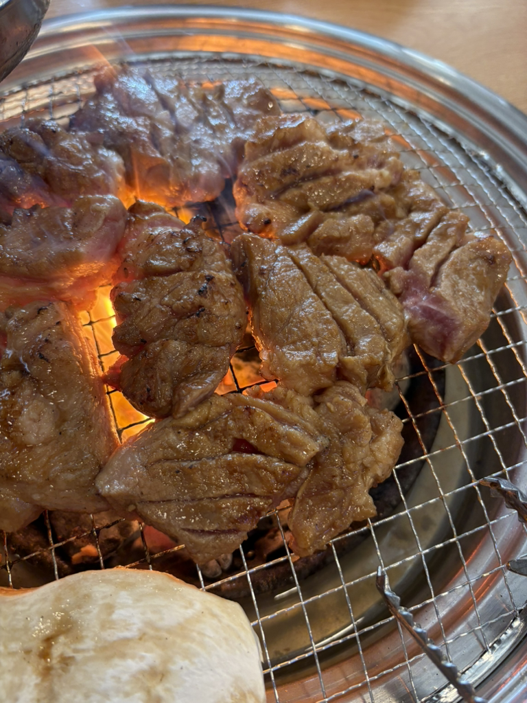Gaorisujesaenggalbi (가오리수제생갈비) 1