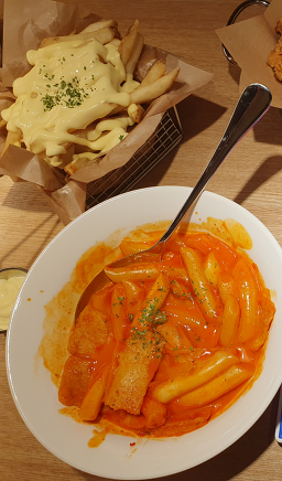 레드버튼 강남점