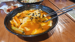 명동손칼국수 대표 사진