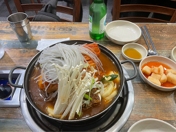 와우소문난감자탕 1