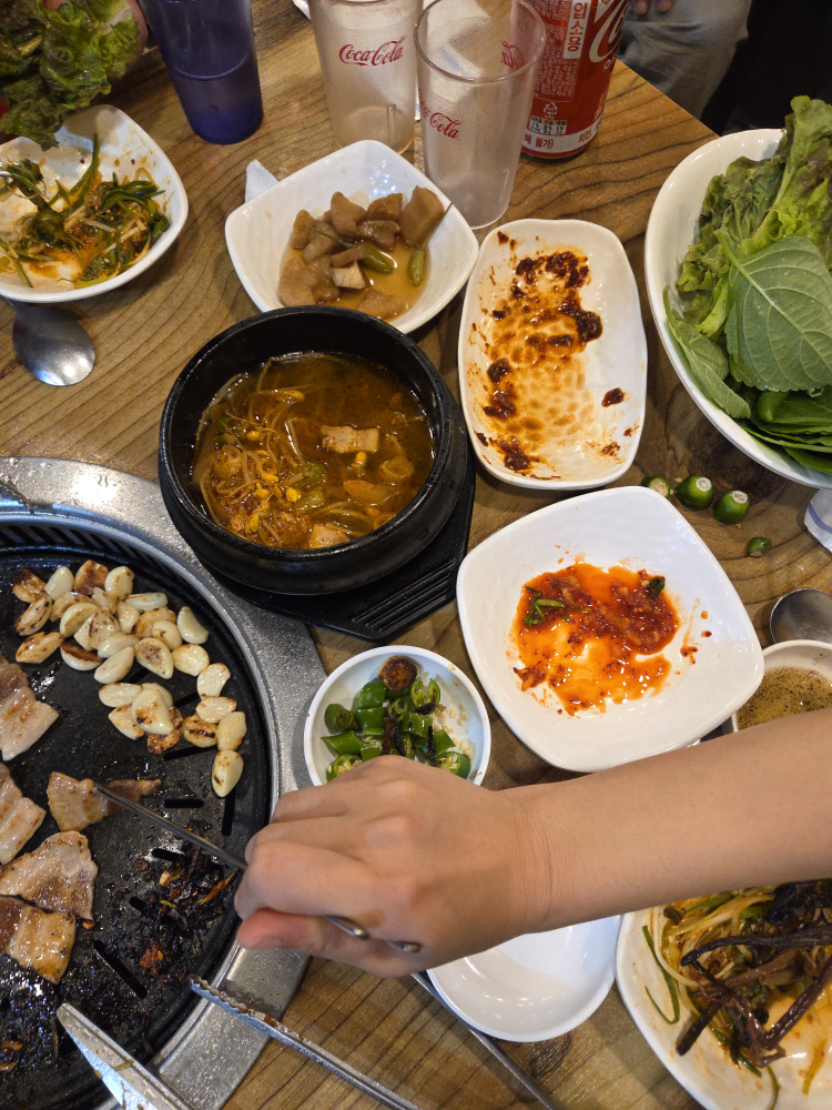 Hamanhoegwan (함안회관) 1