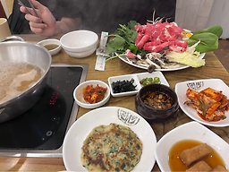 Hwanggayakalguksu (황가야칼국수) 3