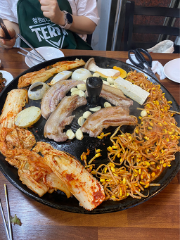 수락솥뚜껑김치삼겹살 2