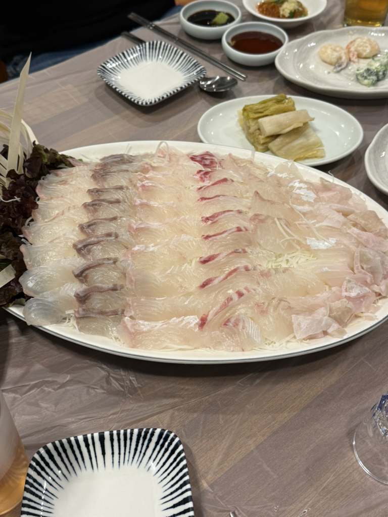 Geobukseonhoetjip (거북선횟집) 3