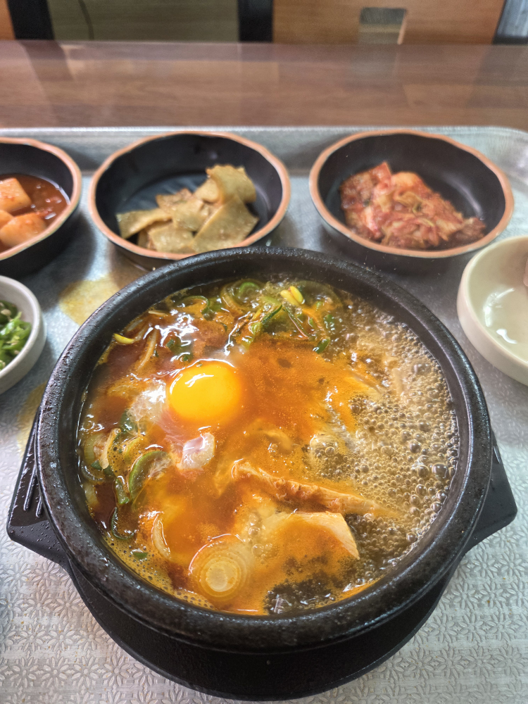 Idamyangpyeonghaejangguk (이담양평해장국) 2