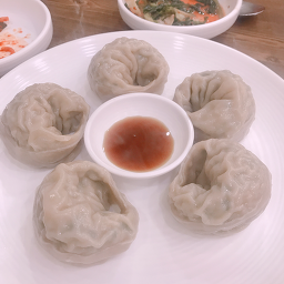 Bakganeongsimimemilkalguksu (박가네옹심이메밀칼국수) 2