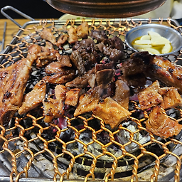 Anheunggalbigalmaejeom (안흥갈비갈매점) 1