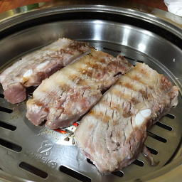 Dwaejimaeul 6