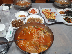 Dalsamnohanugukbap (달삼로한우국밥) 1