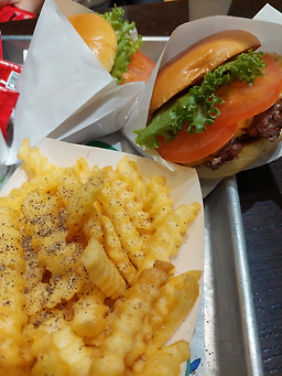 쉐이크쉑 강남스퀘어점 사진 6