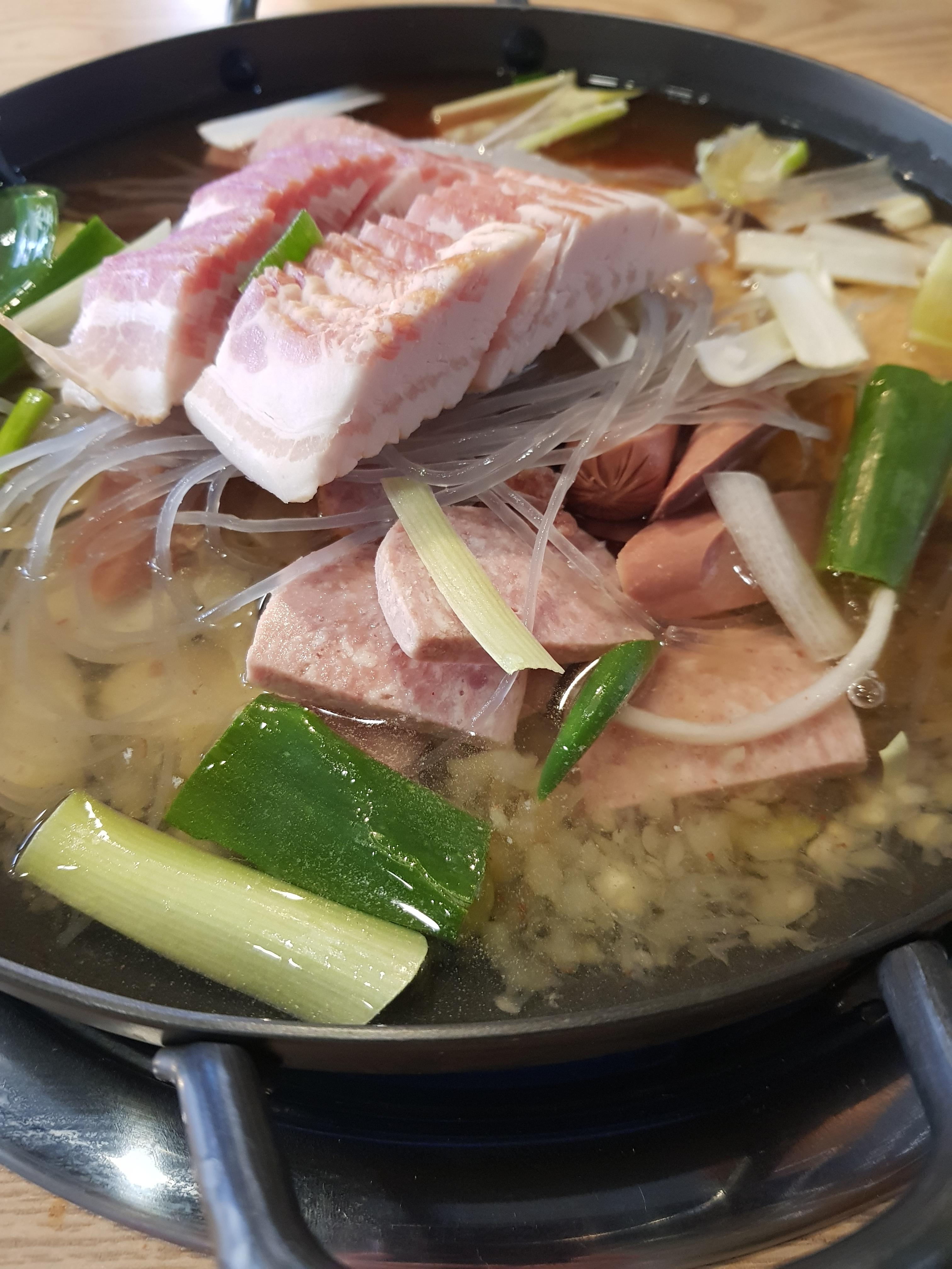 김뚜껑부대찌개 4