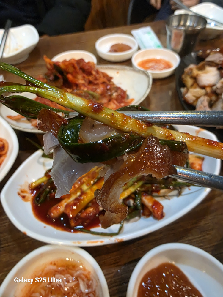 용마한방왕족발보쌈 2