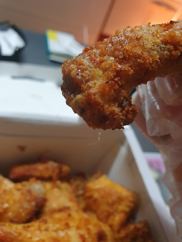 굽네치킨 이대역점 대표 사진