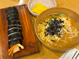 틈새라면 안국역점 사진 3