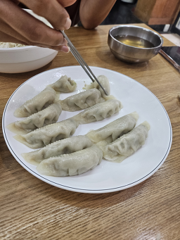 Boyeongmandu (보영만두) 1