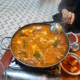 호산나의정부부대찌개 대표 사진