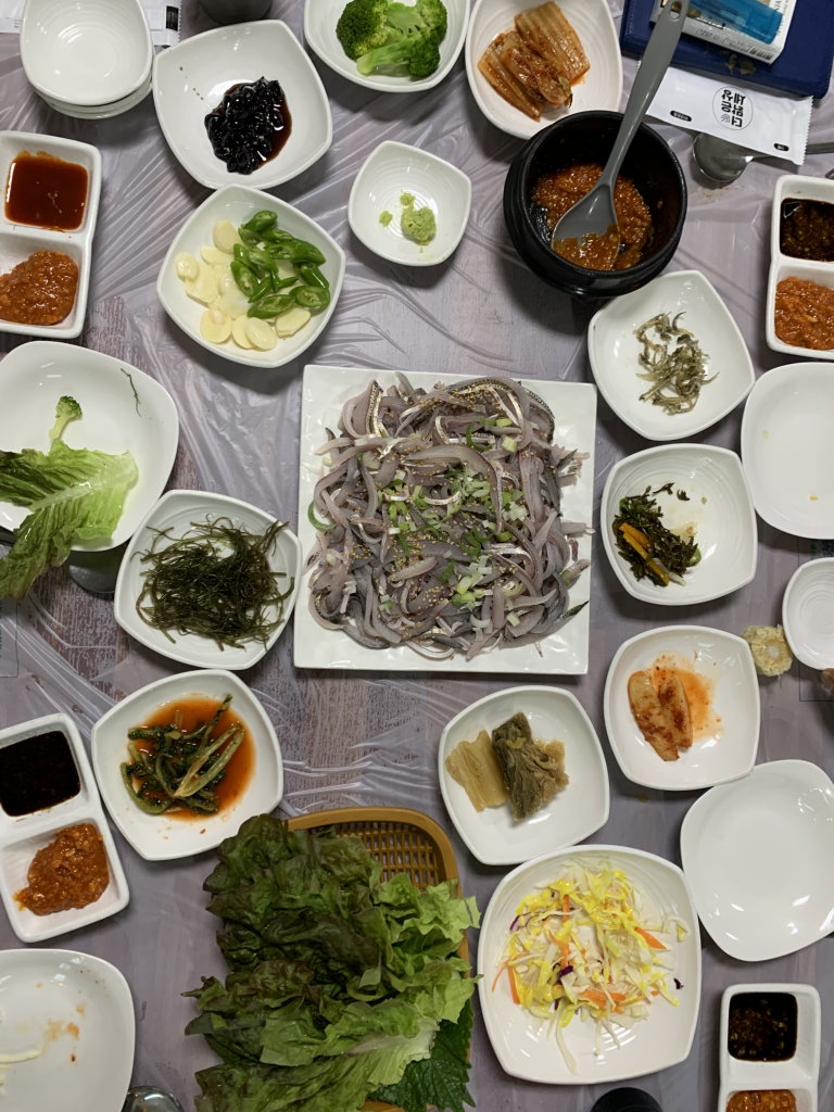 Hanryeohoetjip (한려횟집) 3