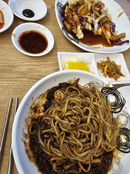 홍진관 사진