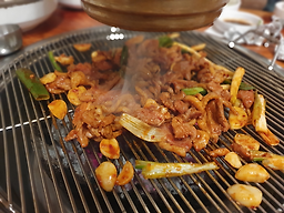 Aptteuljangjakgui (앞뜰장작구이) 1