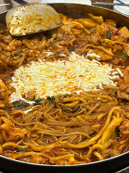 Chuncheongol dakgalbi (춘천골 닭갈비) 3