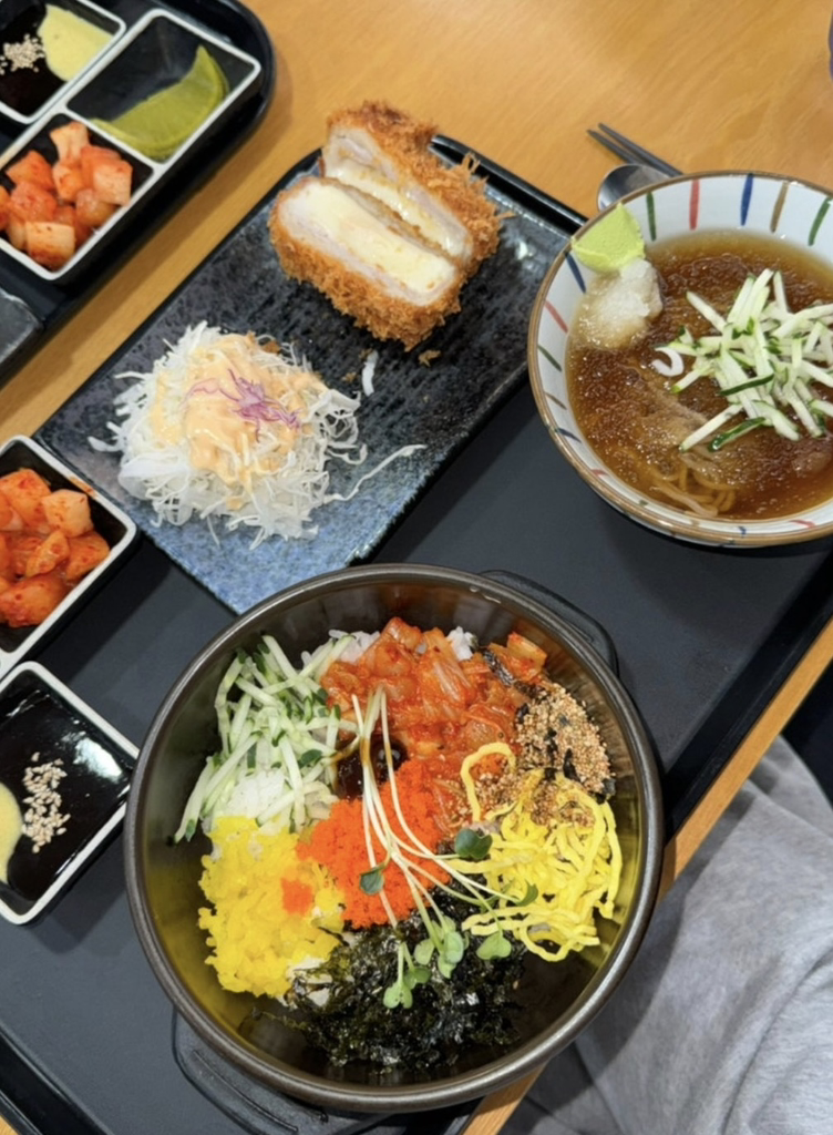 Kacheujen woldeutawojeom (카츠젠 월드타워점) 2