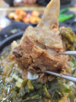 25시뼈다귀탕 4