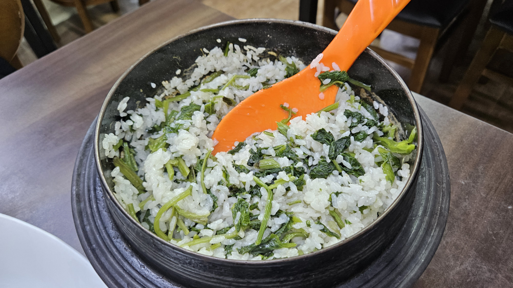 Hanbatsikdang (한밭식당) 2