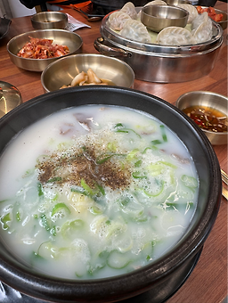Hyehwagomtang seolleongtang (혜화곰탕 설렁탕) 1