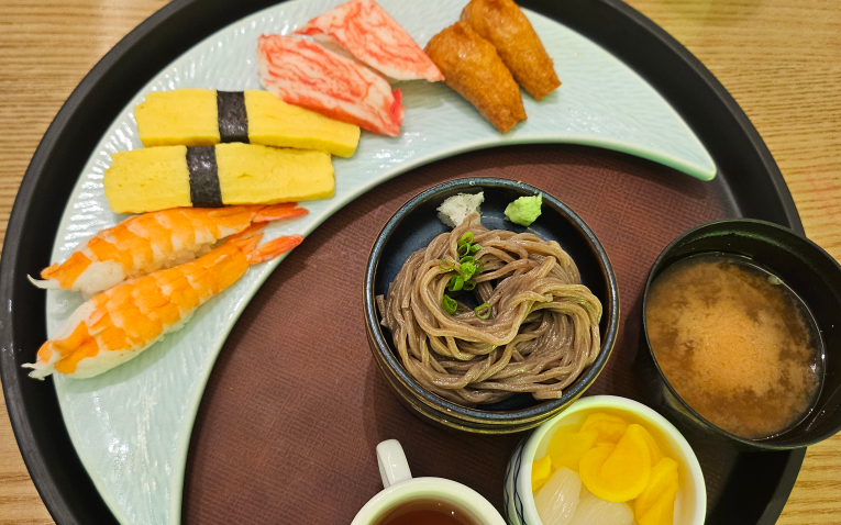Sangmuchobap (상무초밥) 1