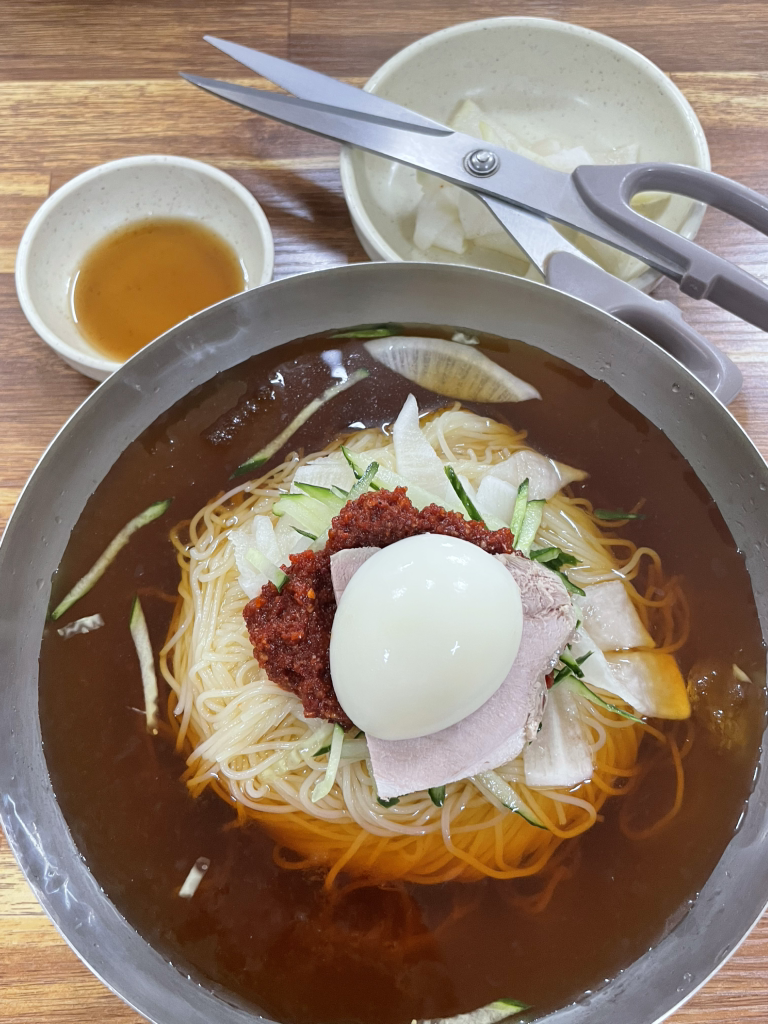 Bongamilmyeon 4