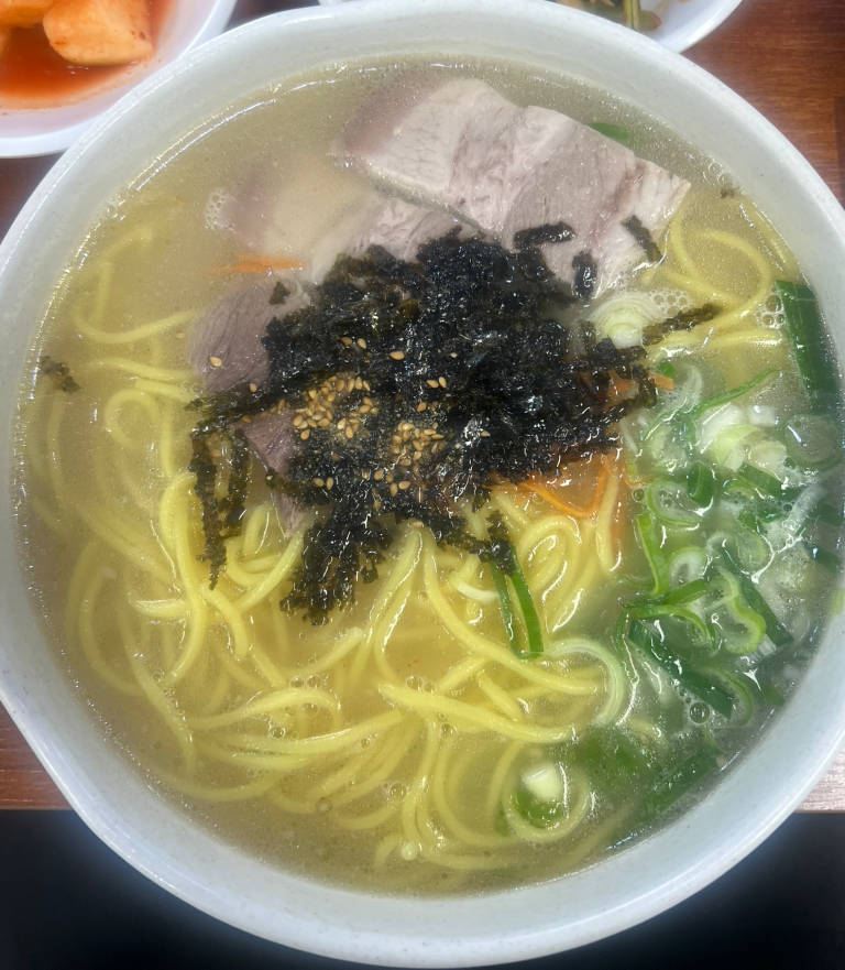 Gongjuneguksu (공주네국수) 2