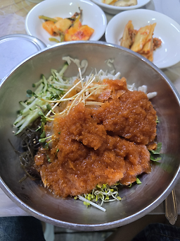 Pungseongbokjip (풍성복집) 2