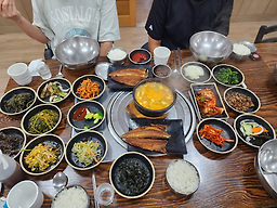 Sannaeeumgadeun (산내음가든) 1