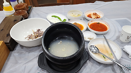 Bureunegolmokjip (부르네골목집) 1