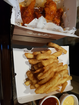 깐부치킨 순화동라마다점 사진 2