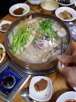 길목능이버섯닭백숙 대표 사진