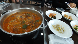 Daecheonhoemaeuntang (대천회매운탕) 2