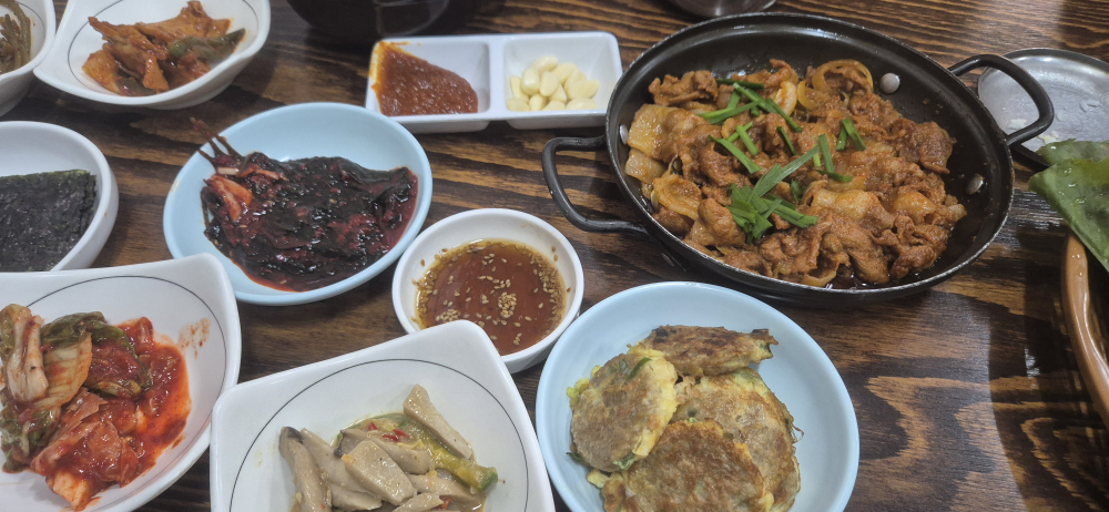 Baekmasikdang (백마식당) 1