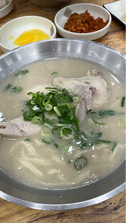 Eonyangdakkalguksu (언양닭칼국수) 2