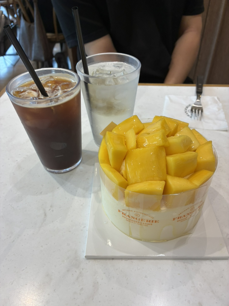 프랑제리 피어 신촌점 대표 사진