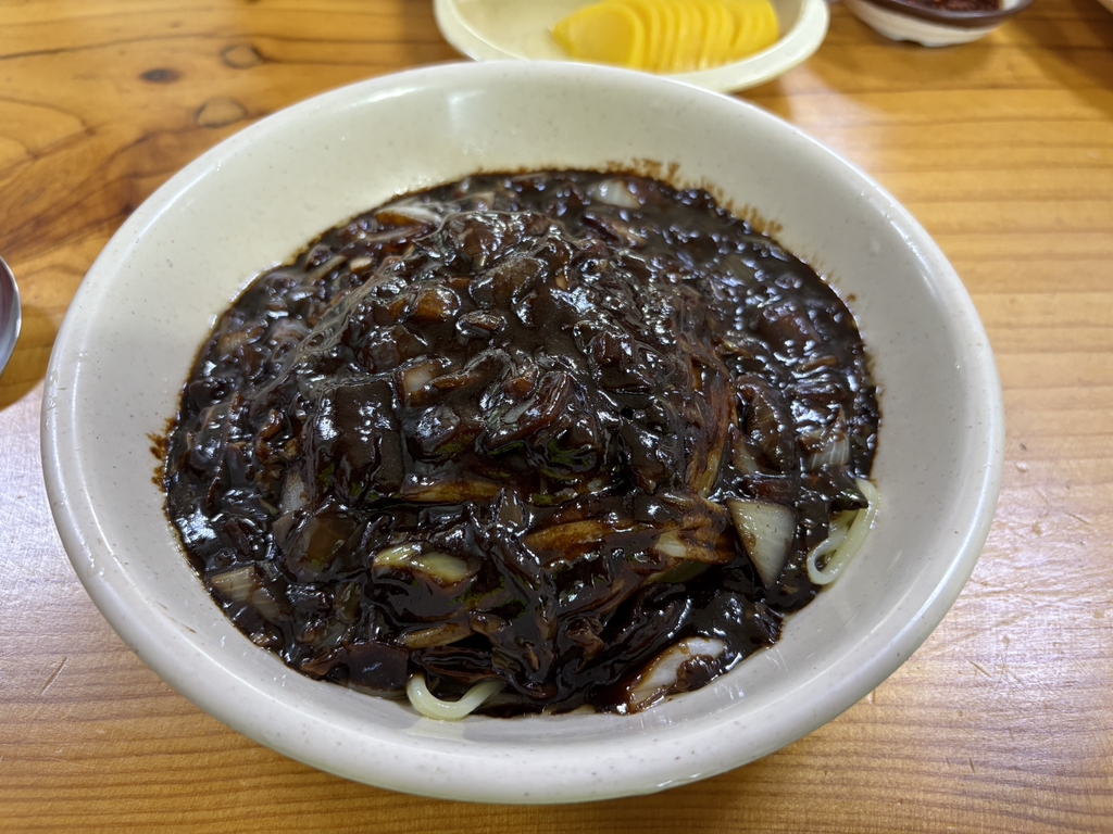Hyeongjebanjeom (형제반점) 1