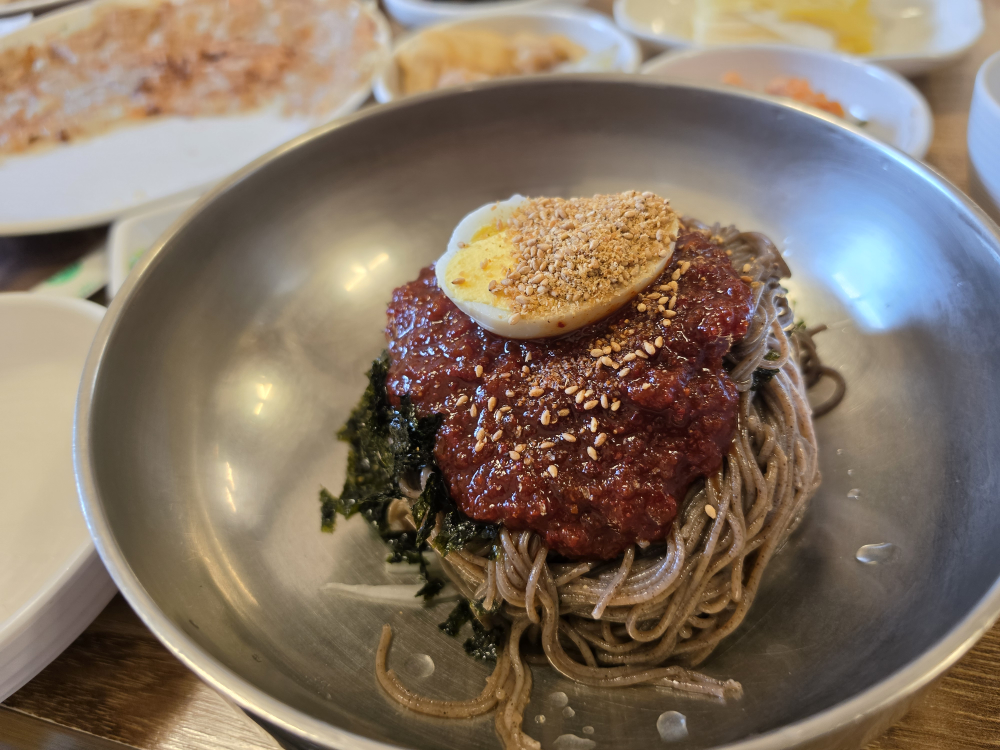 Bangtaecheonmakguksu (방태천막국수) 1