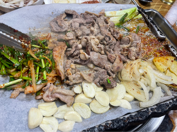 Moatongorihanmari (모아통오리한마리) 1